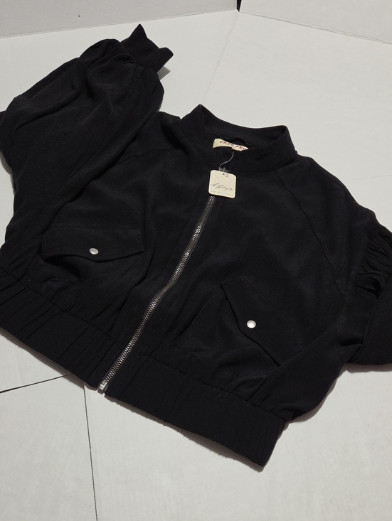 Free People Jackets & Blazers - Free People Black Zip-Front Cropped Jacket with Gold Zipper